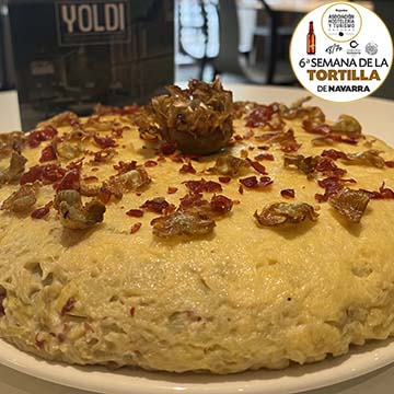 Tortilla de alcachofas con jamón del Bar Yoldi de Pamplona